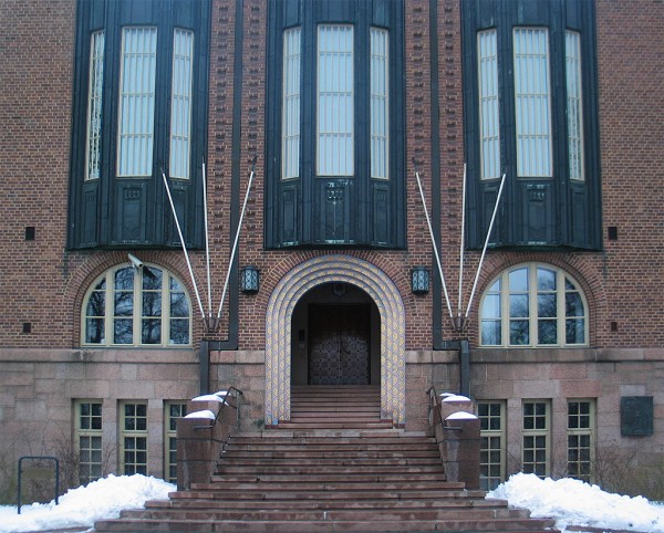 Kaupungintalo vuonna 2009 (Kuva Sauli Hirvonen)
