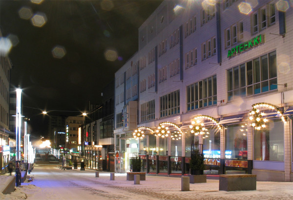 Rautatienkatu joulukuussa 2008. (Kuva Sauli Hirvonen)